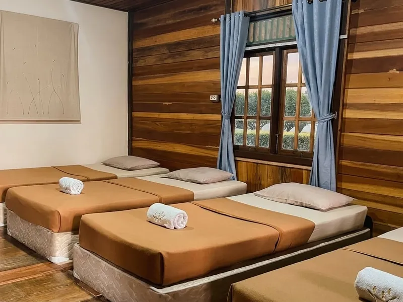 Ruangan villa Tjapoeng Resort Pancawati Bogor
